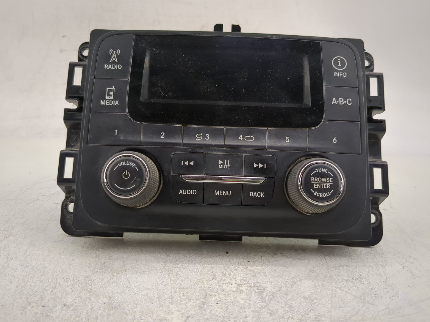 2018 Dodge Ram 1500 Radio AM FM Cd Player Receiver Replacement P/N:68137113AG Fits Fits 2017 2019 2020 OEM Used Auto Parts -