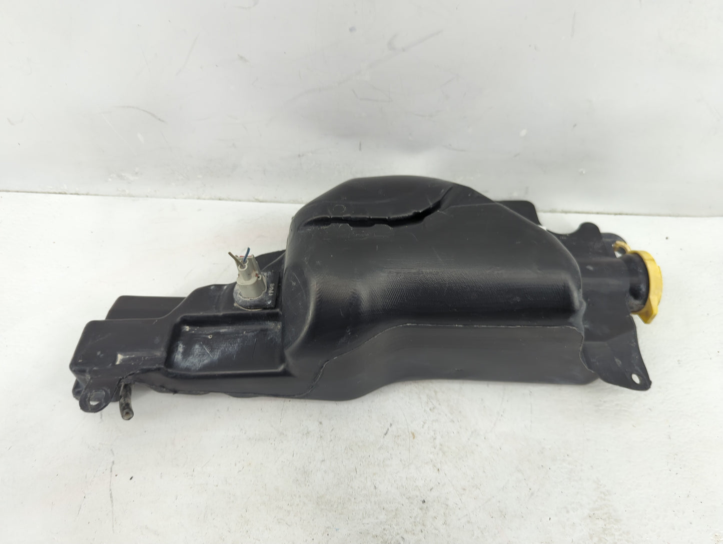 Dodge Ram 1500 Windshield Washer Fluid Reservoir Bottle Oem - Oemusedautoparts1.com
