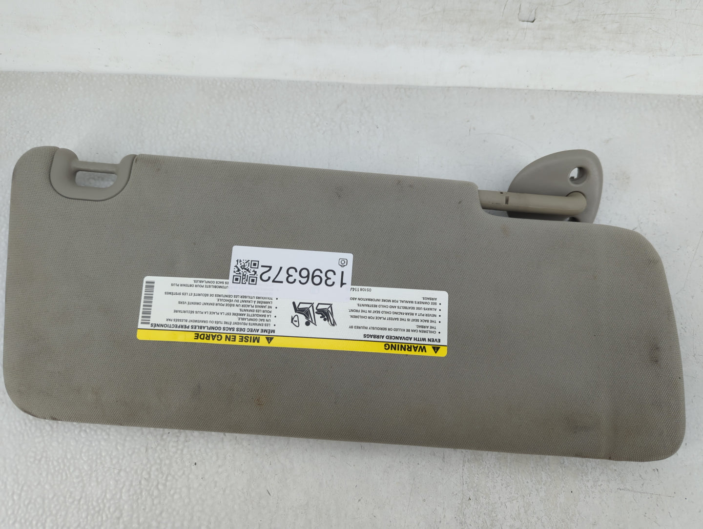 2018 Dodge Ram 1500 Sun Visor Shade Replacement Driver Left Mirror Fits Fits 2013 2014 2015 2016 2017 2019 2020 2021 2022 OE
