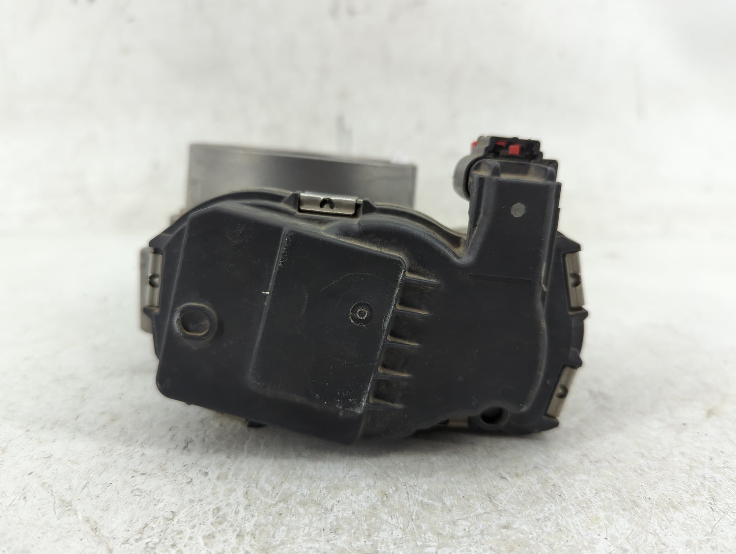 2018 Dodge Ram 1500 Throttle Body P/N:53034251AB Fits Fits 2012 2013 2014 2015 2016 2017 2019 2020 2021 2022 OEM Used Auto P