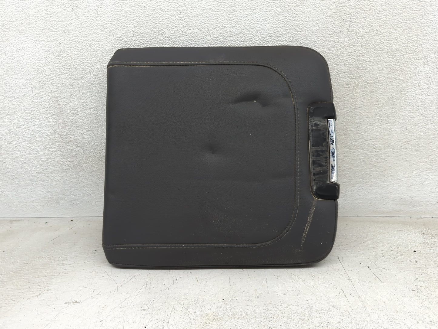 2018 Dodge Ram 1500 Center Console Armrest Cover Lid Fits OEM Used Auto Parts - Oemusedautoparts1.com
