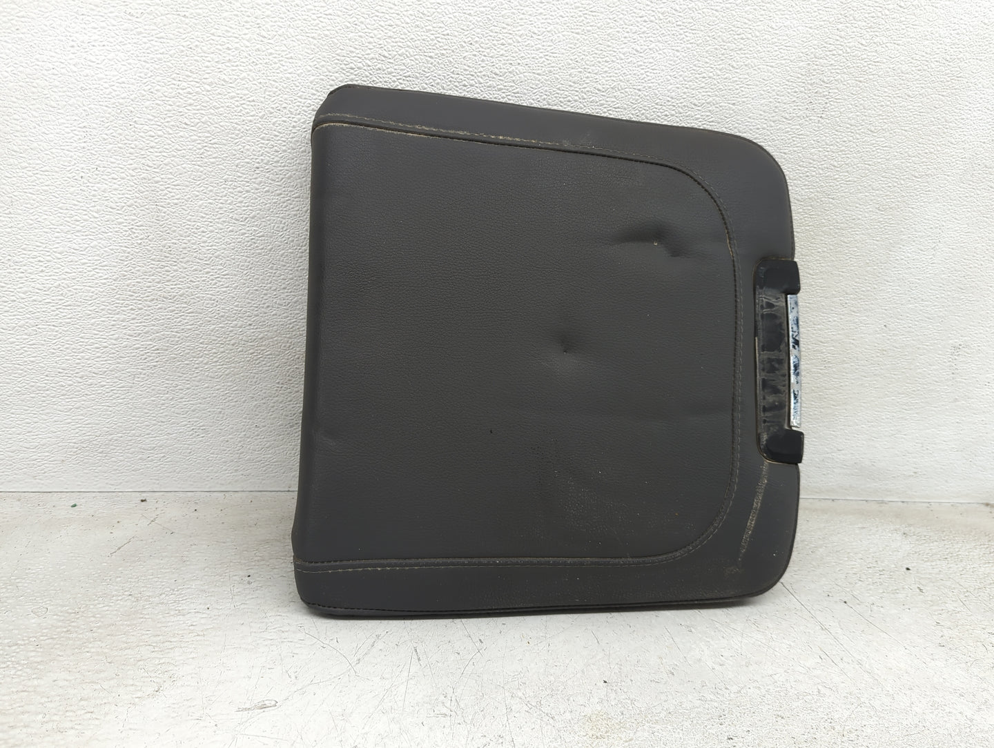 2018 Dodge Ram 1500 Center Console Armrest Cover Lid Fits OEM Used Auto Parts - Oemusedautoparts1.com