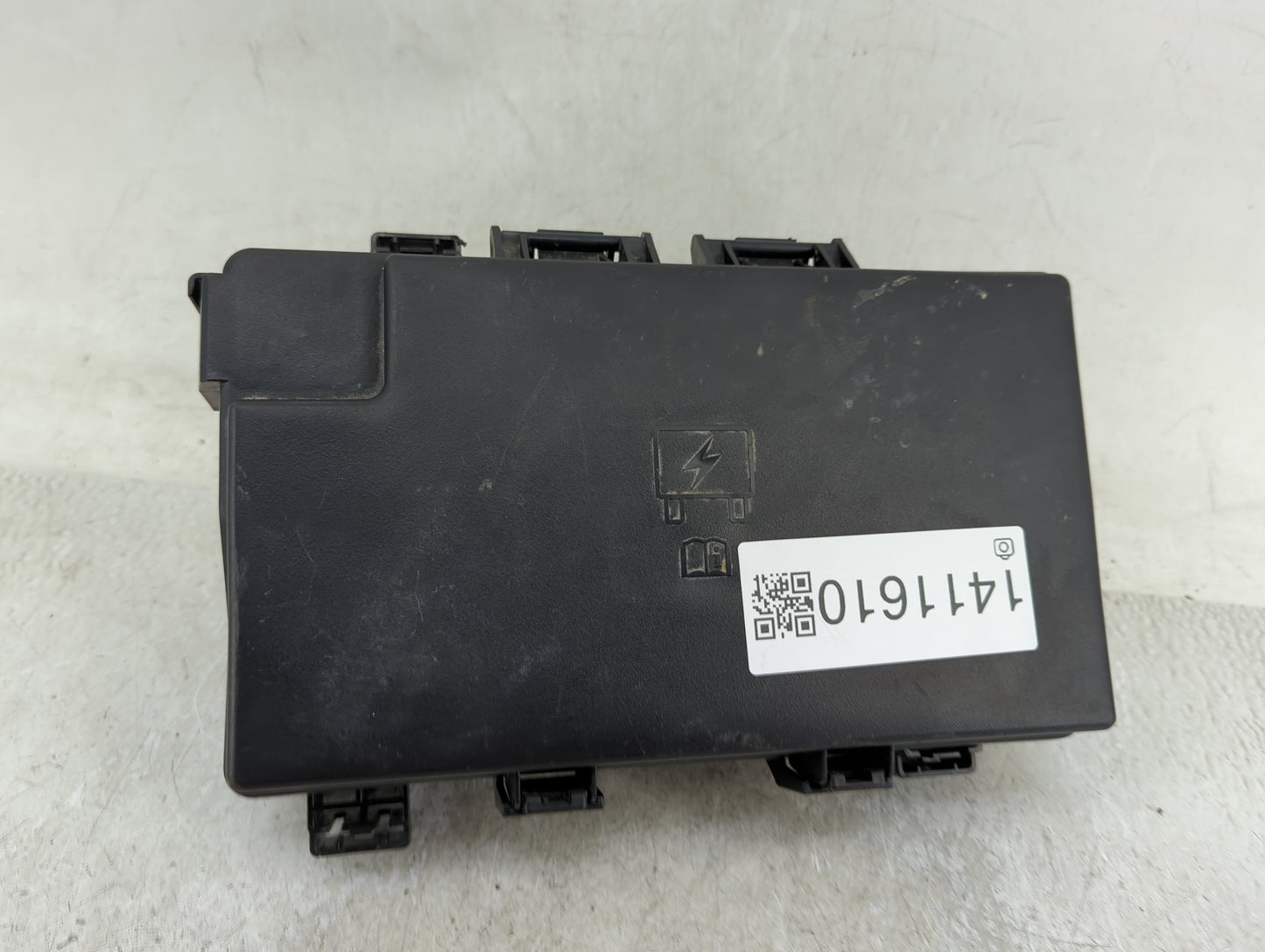 2018 Dodge Ram 1500 Fusebox Fuse Box Panel Relay Module P/N:P68322373AB Fits OEM Used Auto Parts - Oemusedautoparts1.com
