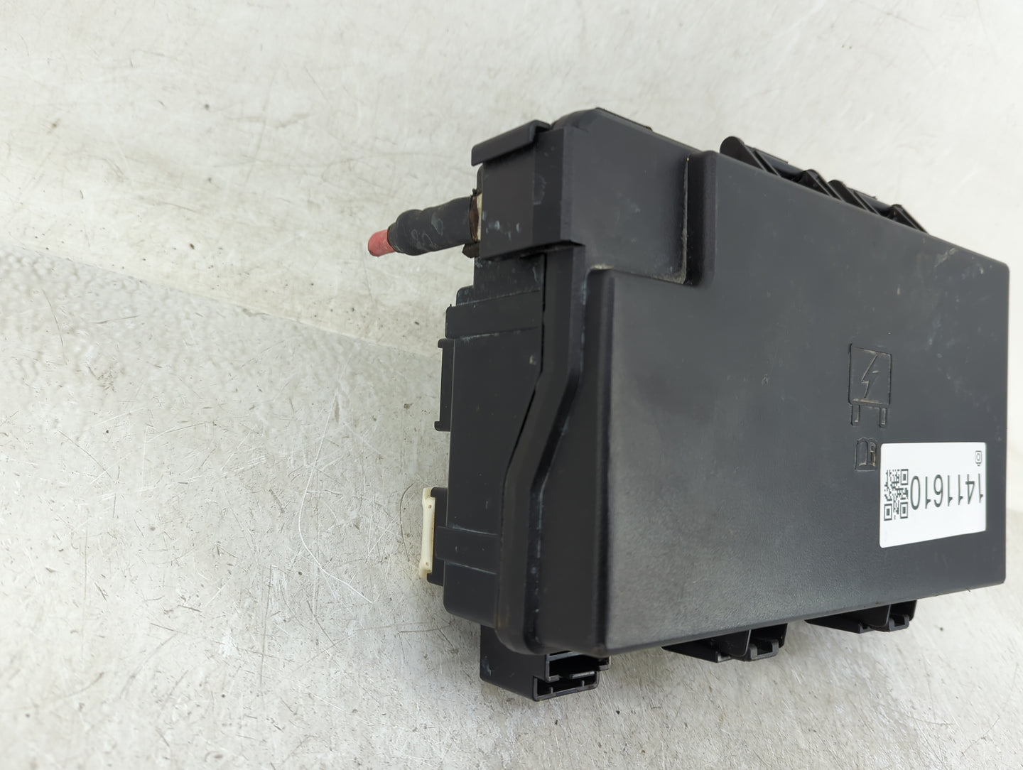 2018 Dodge Ram 1500 Fusebox Fuse Box Panel Relay Module P/N:P68322373AB Fits OEM Used Auto Parts - Oemusedautoparts1.com