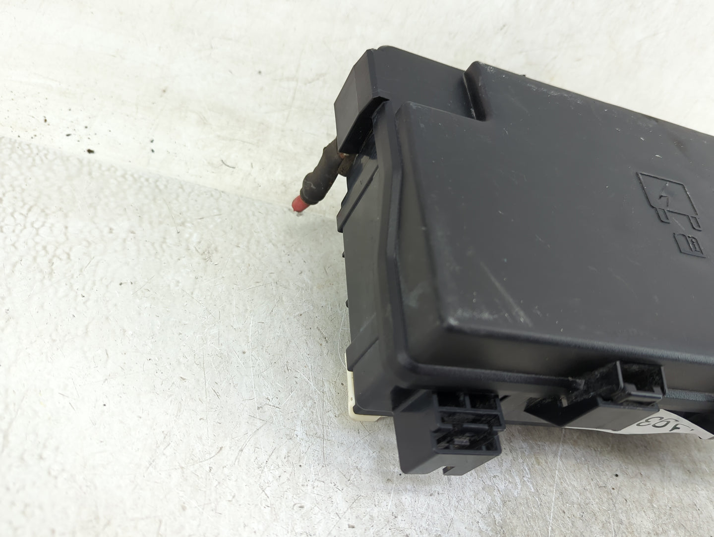2018 Dodge Ram 1500 Fusebox Fuse Box Panel Relay Module P/N:68322373AB Fits OEM Used Auto Parts - Oemusedautoparts1.com