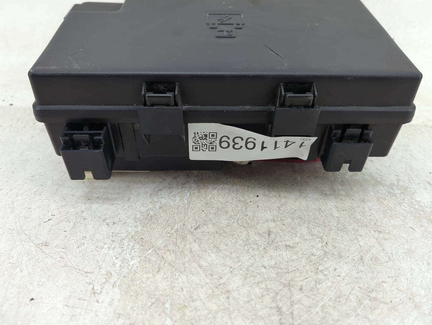 2018 Dodge Ram 1500 Fusebox Fuse Box Panel Relay Module P/N:68322373AB Fits OEM Used Auto Parts - Oemusedautoparts1.com