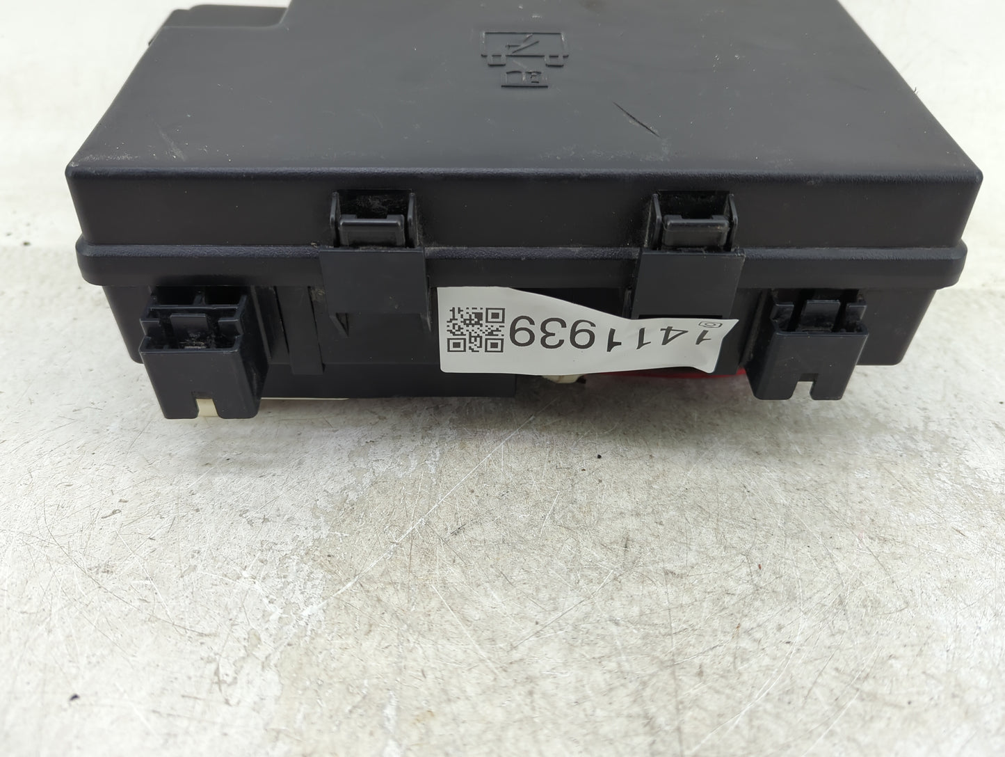 2018 Dodge Ram 1500 Fusebox Fuse Box Panel Relay Module P/N:68322373AB Fits OEM Used Auto Parts - Oemusedautoparts1.com