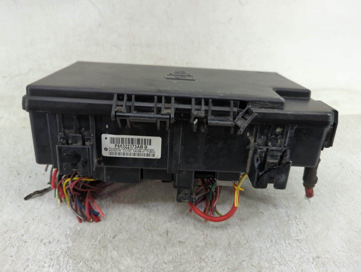 2018 Dodge Ram 1500 Fusebox Fuse Box Panel Relay Module P/N:68322373AB Fits OEM Used Auto Parts - Oemusedautoparts1.com