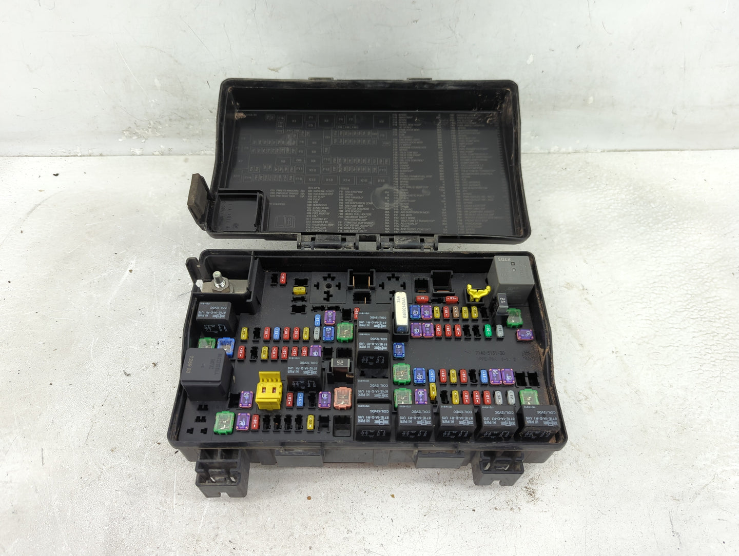 2018 Dodge Ram 1500 Fusebox Fuse Box Panel Relay Module P/N:7140-5131-30 7140-1980 Fits OEM Used Auto Parts - Oemusedautopar