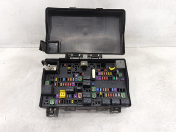 2018 Dodge Ram 1500 Fusebox Fuse Box Panel Relay Module P/N:7140-1980-30 04692143AA, 04692141AA Fits OEM Used Auto Parts