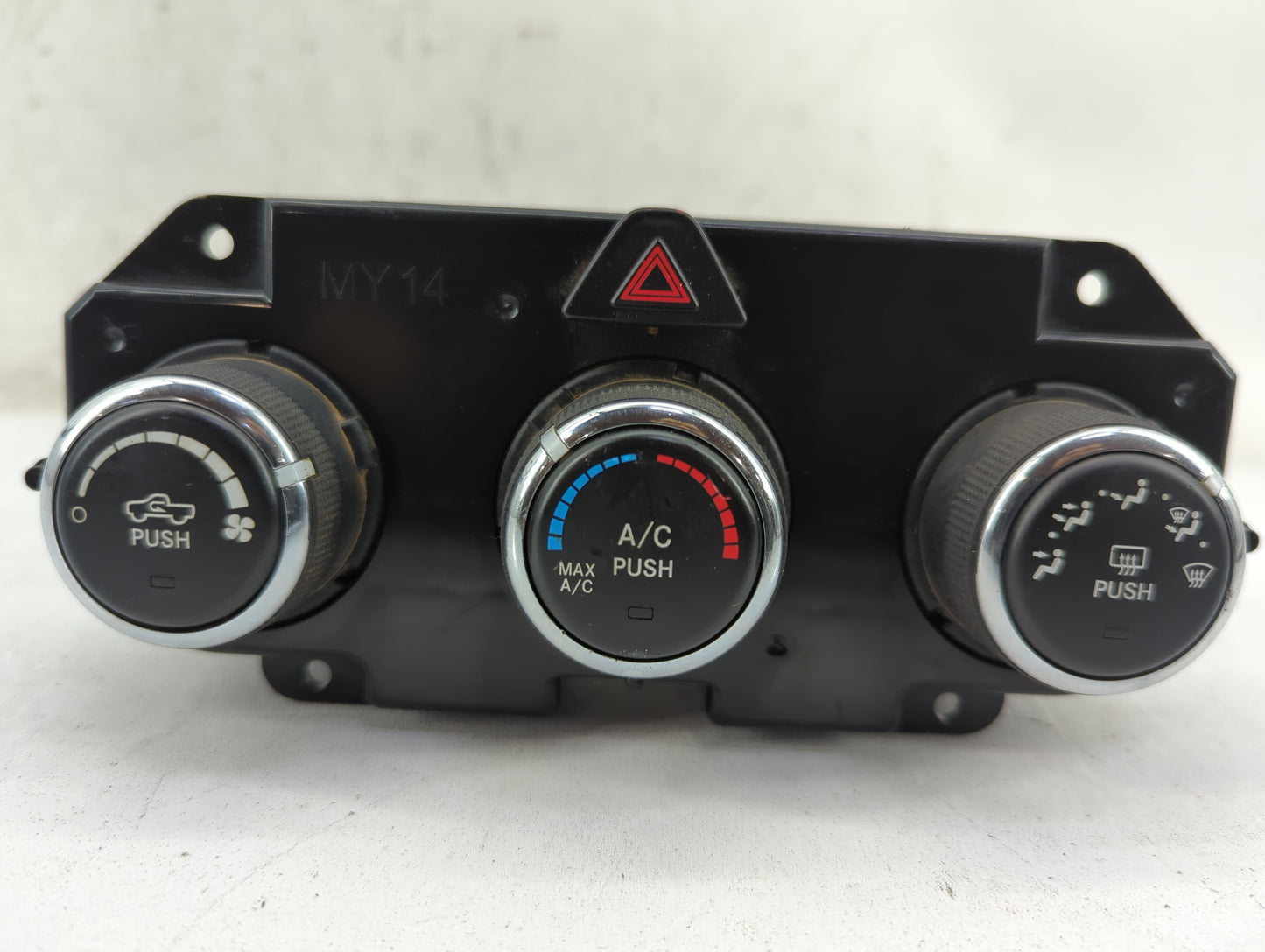 2018 Dodge Ram 1500 Climate Control Module Temperature AC/Heater Replacement P/N:P68268190AA Fits OEM Used Auto Parts - Oemu
