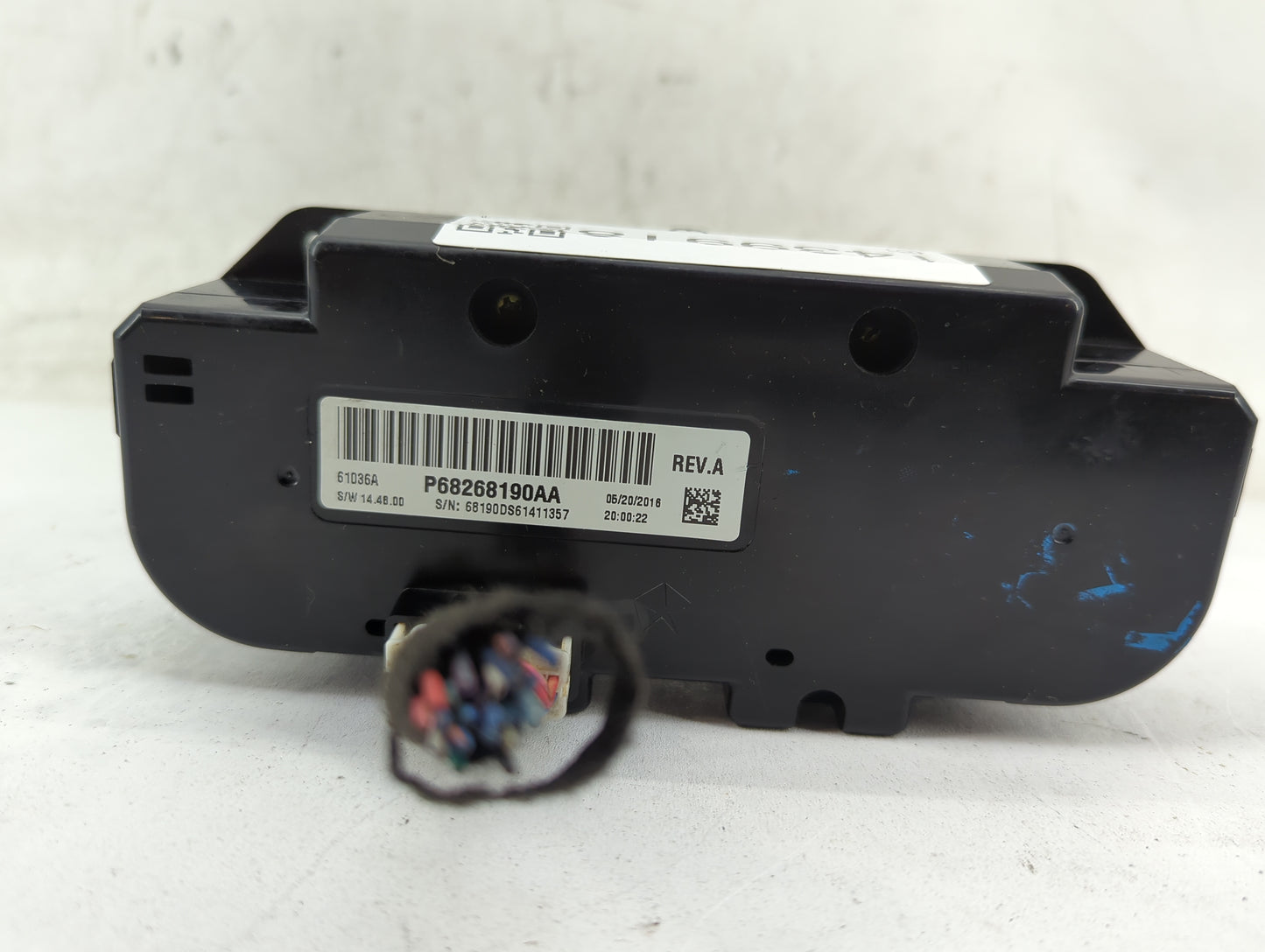 2018 Dodge Ram 1500 Climate Control Module Temperature AC/Heater Replacement P/N:P68268190AA Fits OEM Used Auto Parts - Oemu