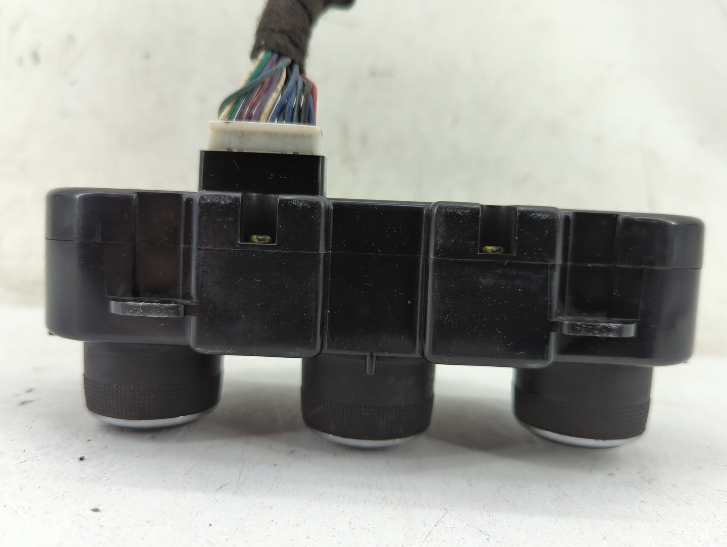2018 Dodge Ram 1500 Climate Control Module Temperature AC/Heater Replacement P/N:P68268190AA Fits OEM Used Auto Parts - Oemu