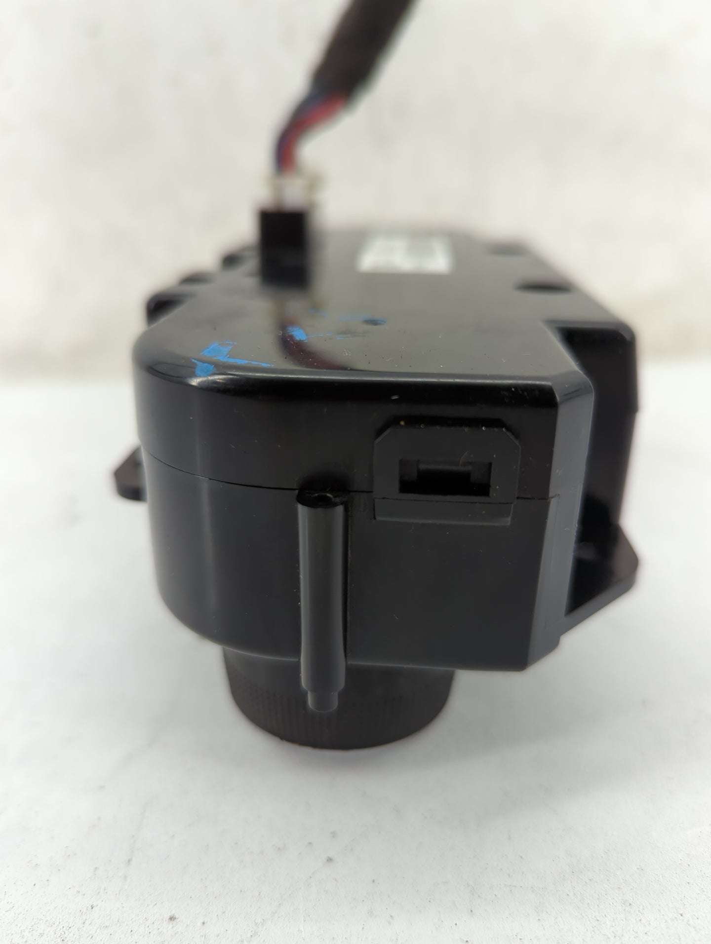 2018 Dodge Ram 1500 Climate Control Module Temperature AC/Heater Replacement P/N:P68268190AA Fits OEM Used Auto Parts - Oemu