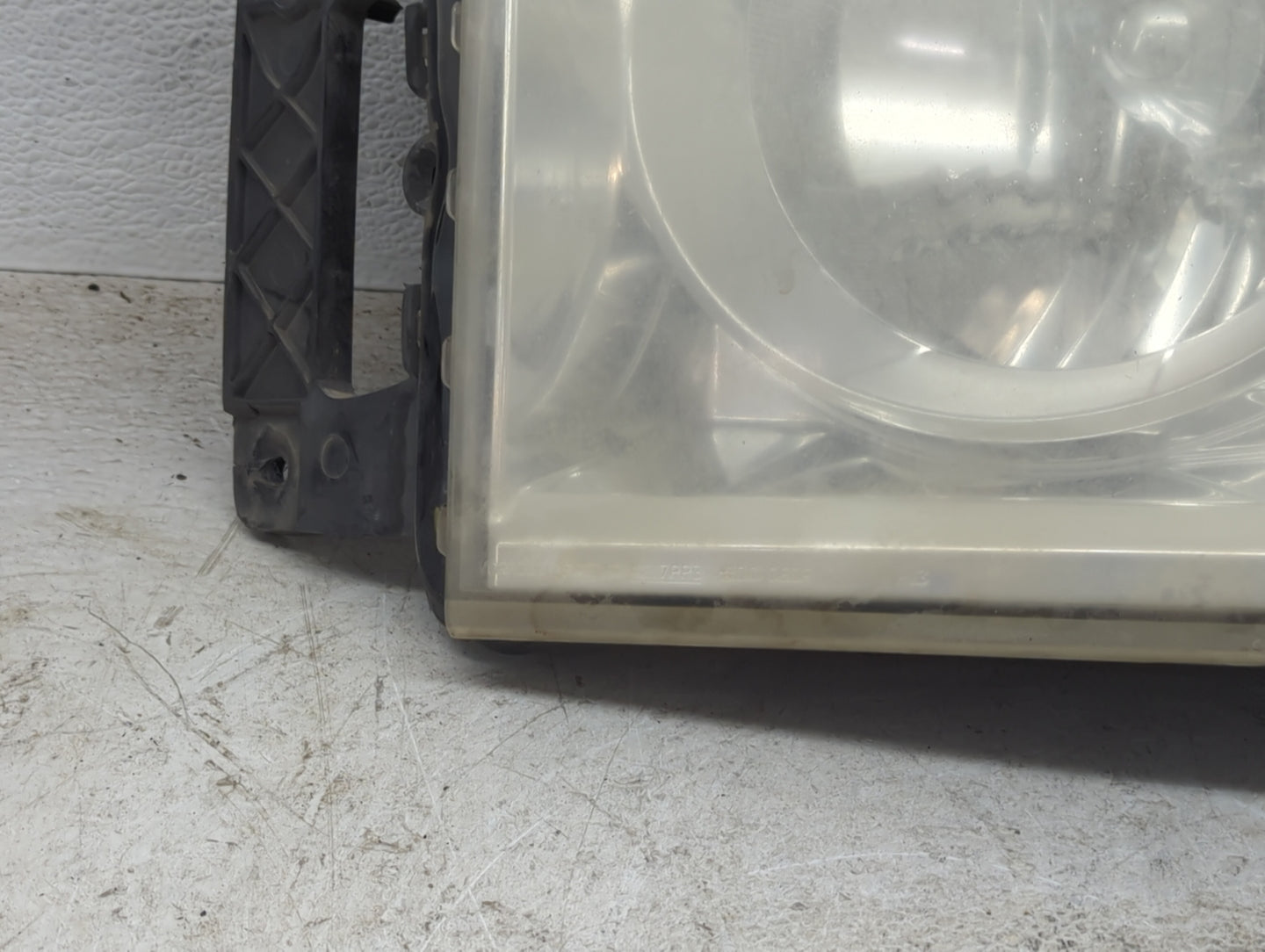 Dodge Ram 1500 Driver Left Oem Head Light Headlight Lamp - Oemusedautoparts1.com