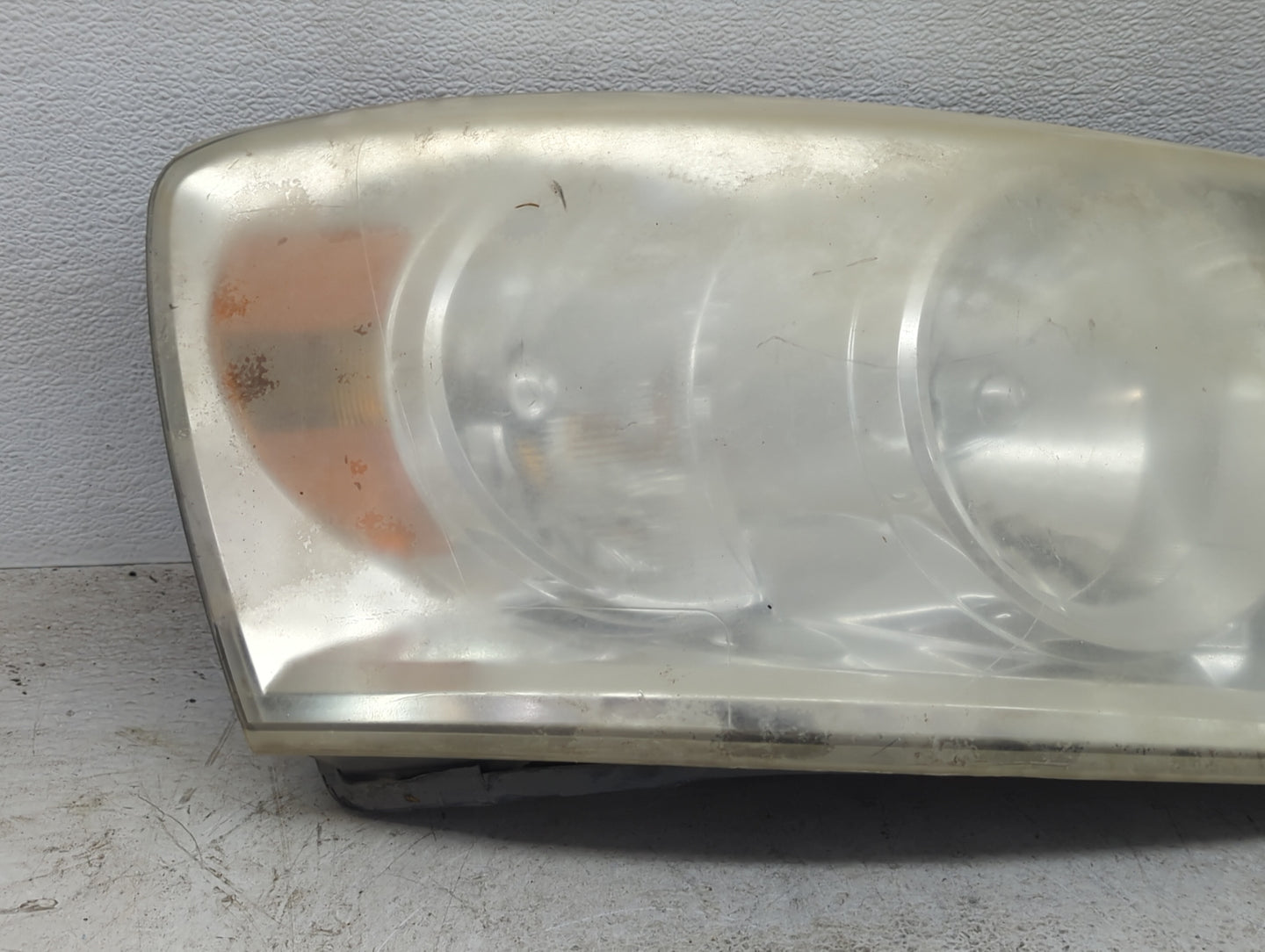 Dodge Ram 1500 Passenger Right Oem Head Light Headlight Lamp - Oemusedautoparts1.com