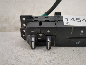 2018 Dodge Ram 1500 Climate Control Module Temperature AC/Heater Replacement P/N:041581A 3477 3181-00, P68247636AA Fits OEM Used Auto Parts