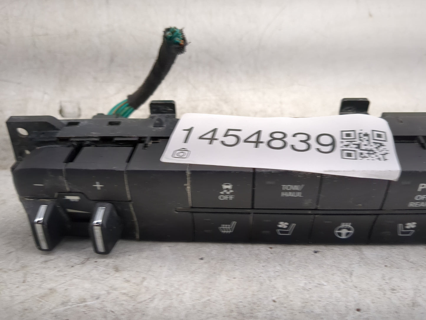 2018 Dodge Ram 1500 Climate Control Module Temperature AC/Heater Replacement P/N:041581A 3477 3181-00, P68247636AA Fits OEM 