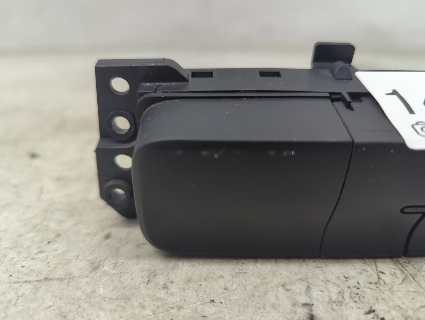 2018 Dodge Ram 1500 Towing Control Module P68247620aa|3477.3011-00 - Oemusedautoparts1.com