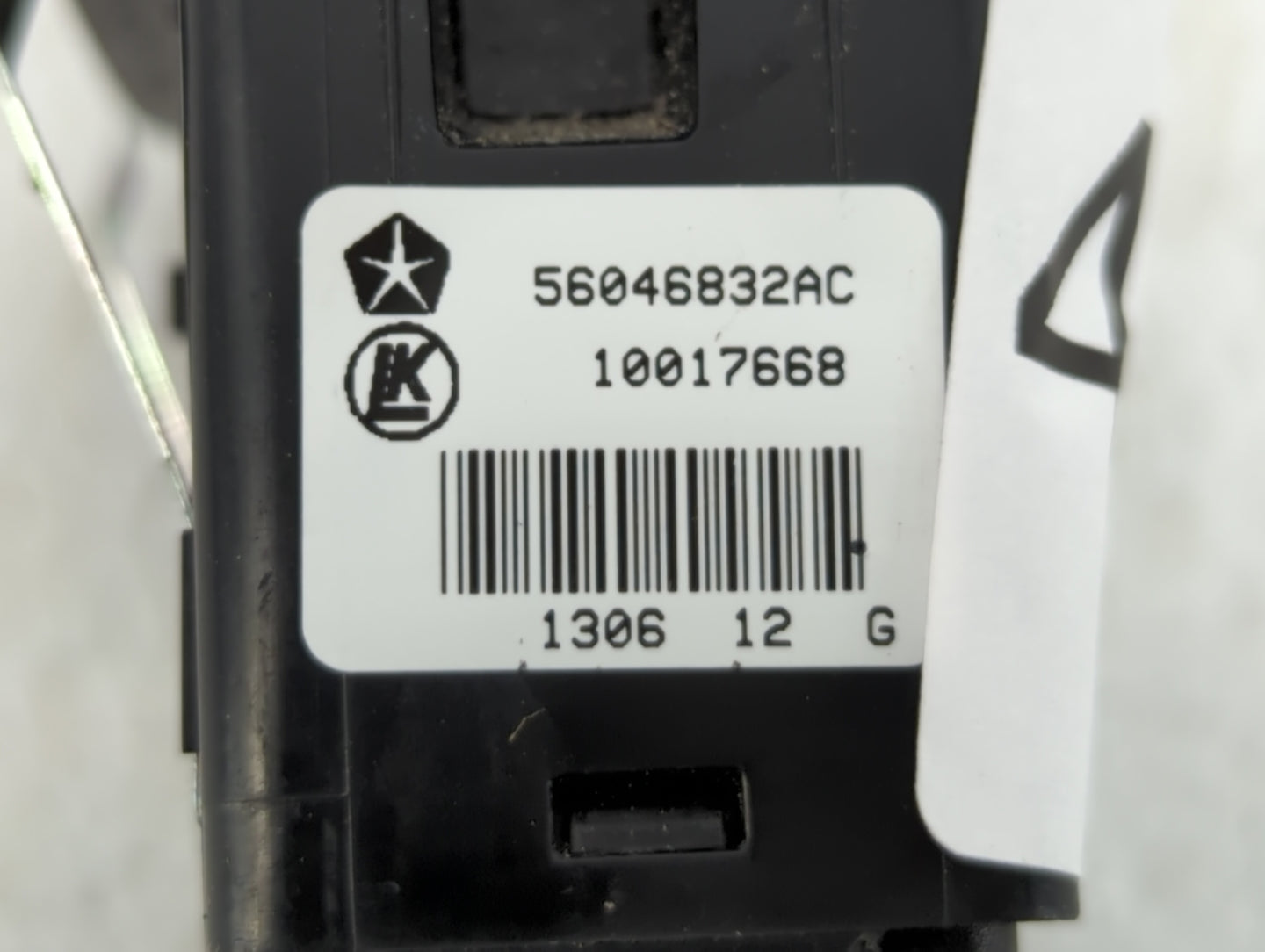 2018 Dodge Ram 1500 Driver Left Rear Power Window Switch 56046832ac - Oemusedautoparts1.com