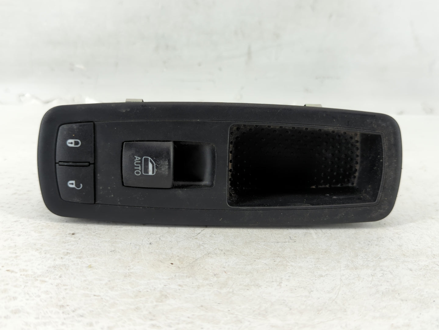 2018 Dodge Ram 1500 Passenger Right Power Window Switch 68148892aa - Oemusedautoparts1.com