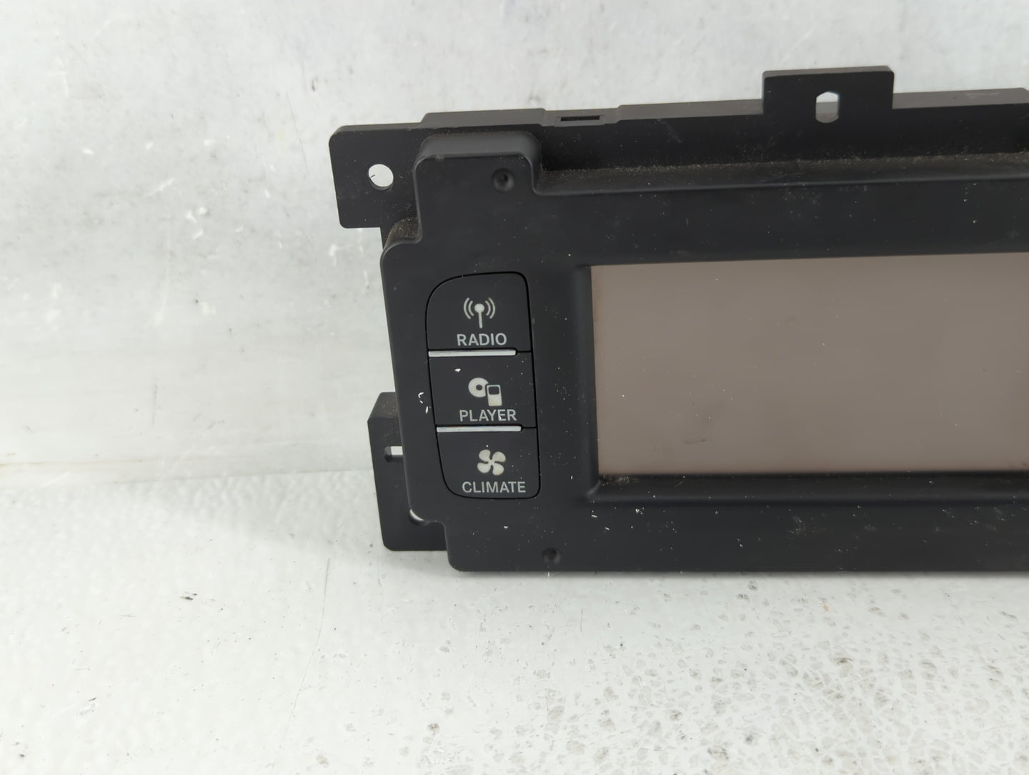 Dodge Ram 1500 Am Fm Cd Player Radio Receiver - Oemusedautoparts1.com