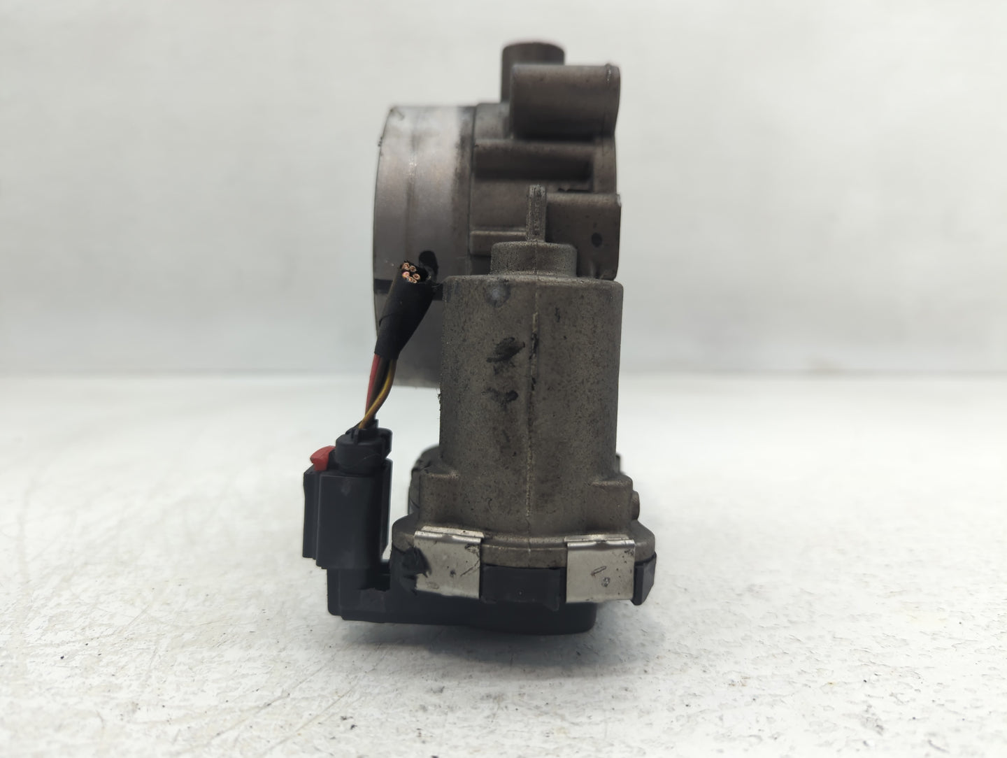 2018 Dodge Ram 1500 Throttle Body P/N:53034281AB Fits Fits 2012 2013 2014 2015 2016 2017 2019 2020 2021 2022 OEM Used Auto P