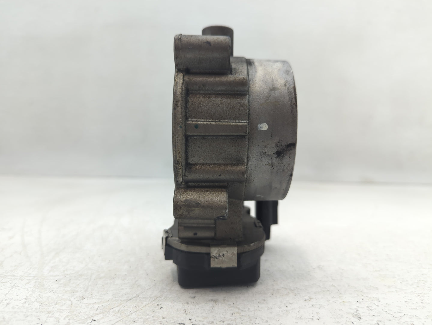 2018 Dodge Ram 1500 Throttle Body P/N:53034281AB Fits Fits 2012 2013 2014 2015 2016 2017 2019 2020 2021 2022 OEM Used Auto P