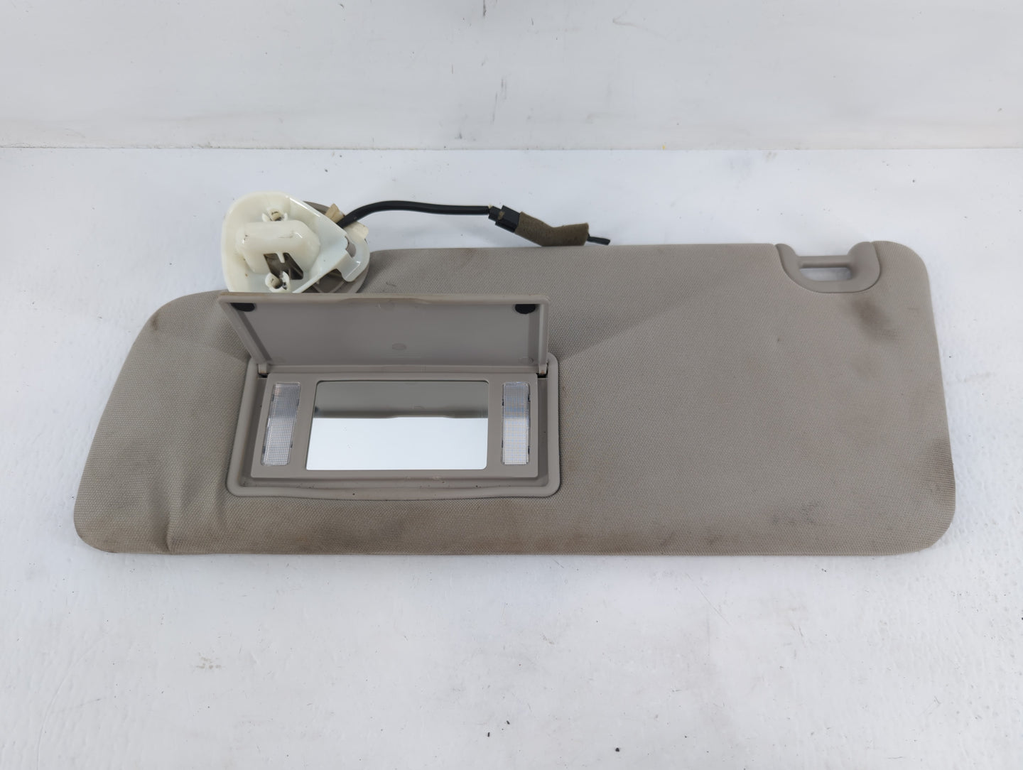 2018 Dodge Ram 1500 Sun Visor Shade Replacement Driver Left Mirror Fits Fits 2015 2016 2017 2019 2020 OEM Used Auto Parts - 