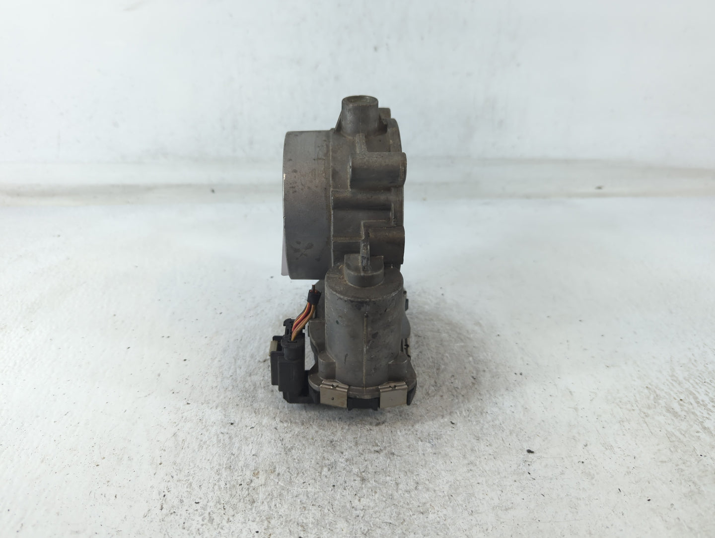 2018 Dodge Ram 1500 Throttle Body P/N:53034251AC Fits Fits 2012 2013 2014 2015 2016 2017 2019 2020 2021 2022 OEM Used Auto P