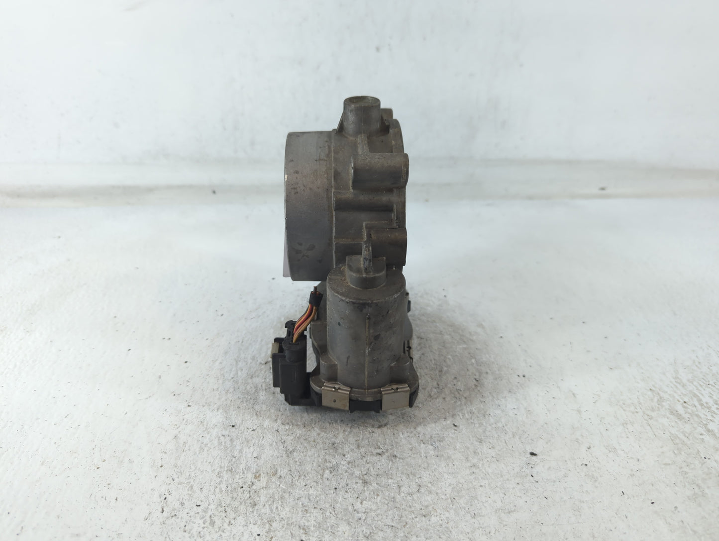 2018 Dodge Ram 1500 Throttle Body P/N:53034251AC Fits Fits 2012 2013 2014 2015 2016 2017 2019 2020 2021 2022 OEM Used Auto P