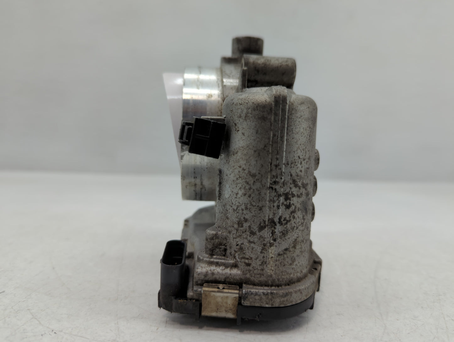 2018 Dodge Ram 1500 Throttle Body P/N:05184349AC Fits Fits 2011 2012 2013 2014 2015 2016 2017 2019 2020 2021 2022 OEM Used A