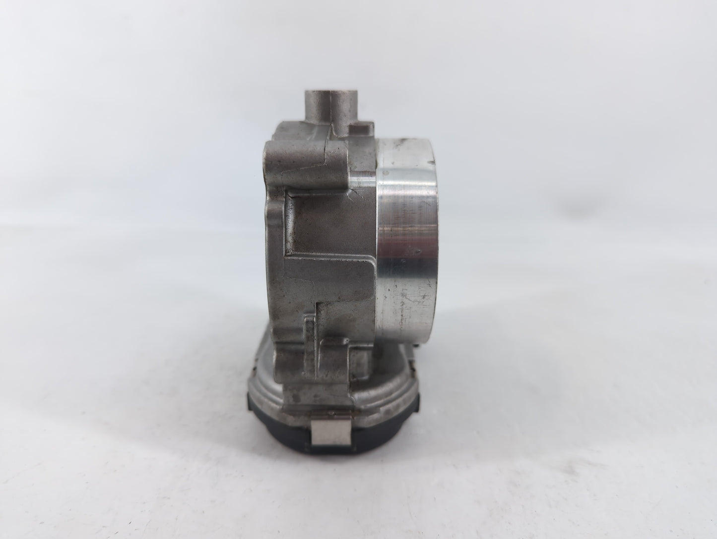 2018 Dodge Ram 1500 Throttle Body P/N:05184349AC Fits Fits 2011 2012 2013 2014 2015 2016 2017 2019 2020 2021 2022 OEM Used A
