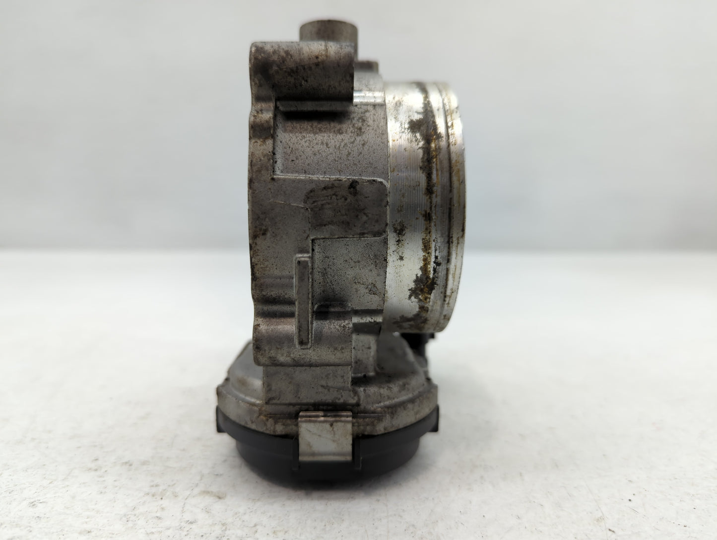 2018 Dodge Ram 1500 Throttle Body P/N:05184349AC Fits Fits 2011 2012 2013 2014 2015 2016 2017 2019 2020 2021 2022 OEM Used A