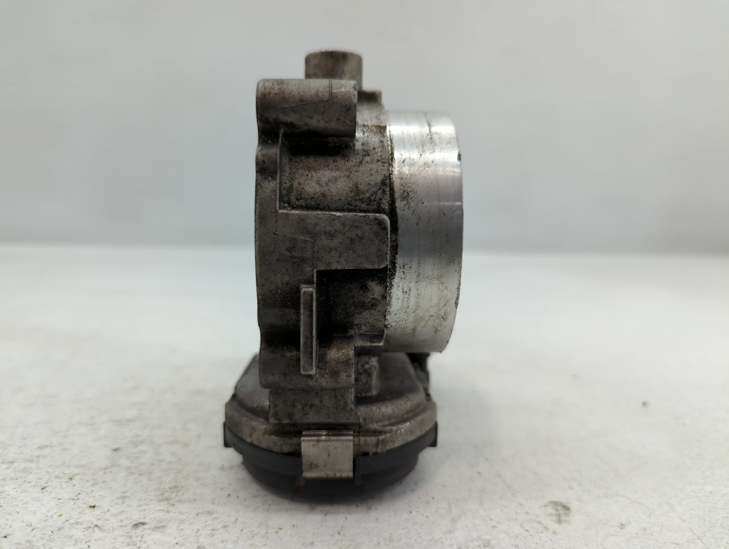 2018 Dodge Ram 1500 Throttle Body P/N:05184349AC Fits Fits 2011 2012 2013 2014 2015 2016 2017 2019 2020 2021 2022 OEM Used A