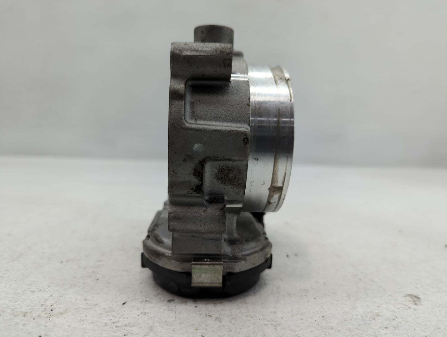 2018 Dodge Ram 1500 Throttle Body P/N:05184349AE Fits Fits 2011 2012 2013 2014 2015 2016 2017 2019 2020 2021 2022 OEM Used A