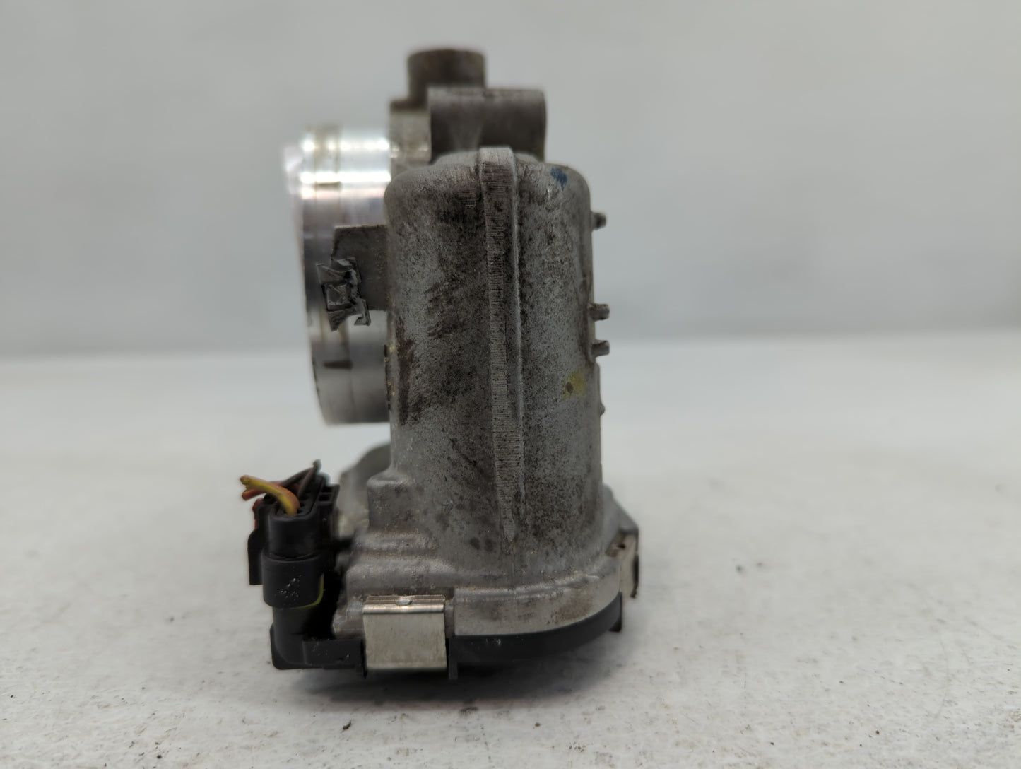 2018 Dodge Ram 1500 Throttle Body P/N:05184349AE Fits Fits 2011 2012 2013 2014 2015 2016 2017 2019 2020 2021 2022 OEM Used A