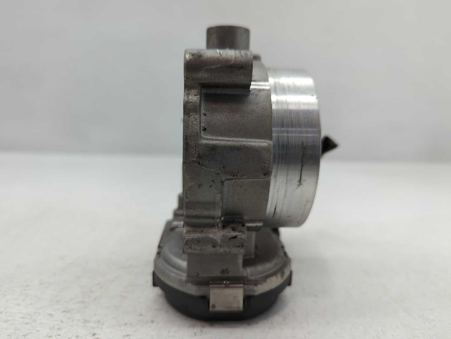 2018 Dodge Ram 1500 Throttle Body P/N:05184349AC Fits Fits 2011 2012 2013 2014 2015 2016 2017 2019 2020 2021 2022 OEM Used A