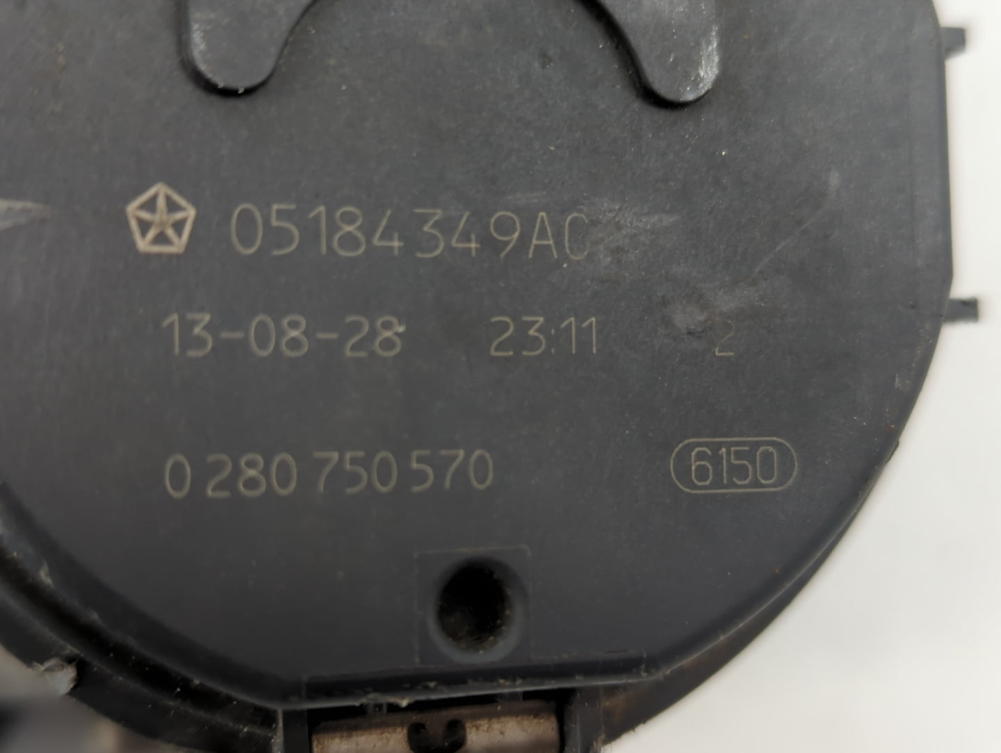 2018 Dodge Ram 1500 Throttle Body P/N:05184349AC Fits Fits 2011 2012 2013 2014 2015 2016 2017 2019 2020 2021 2022 OEM Used A