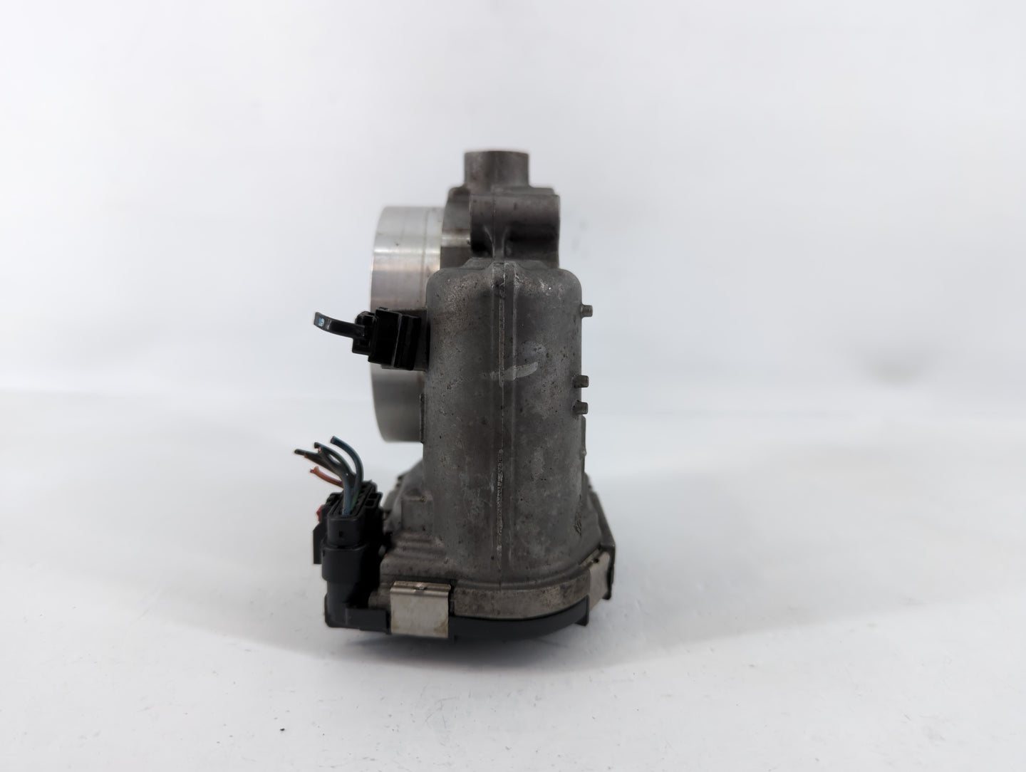2018 Dodge Ram 1500 Throttle Body P/N:05184349AC Fits Fits 2011 2012 2013 2014 2015 2016 2017 2019 2020 2021 2022 OEM Used A