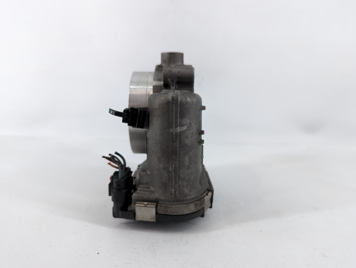 2018 Dodge Ram 1500 Throttle Body P/N:05184349AC Fits Fits 2011 2012 2013 2014 2015 2016 2017 2019 2020 2021 2022 OEM Used A