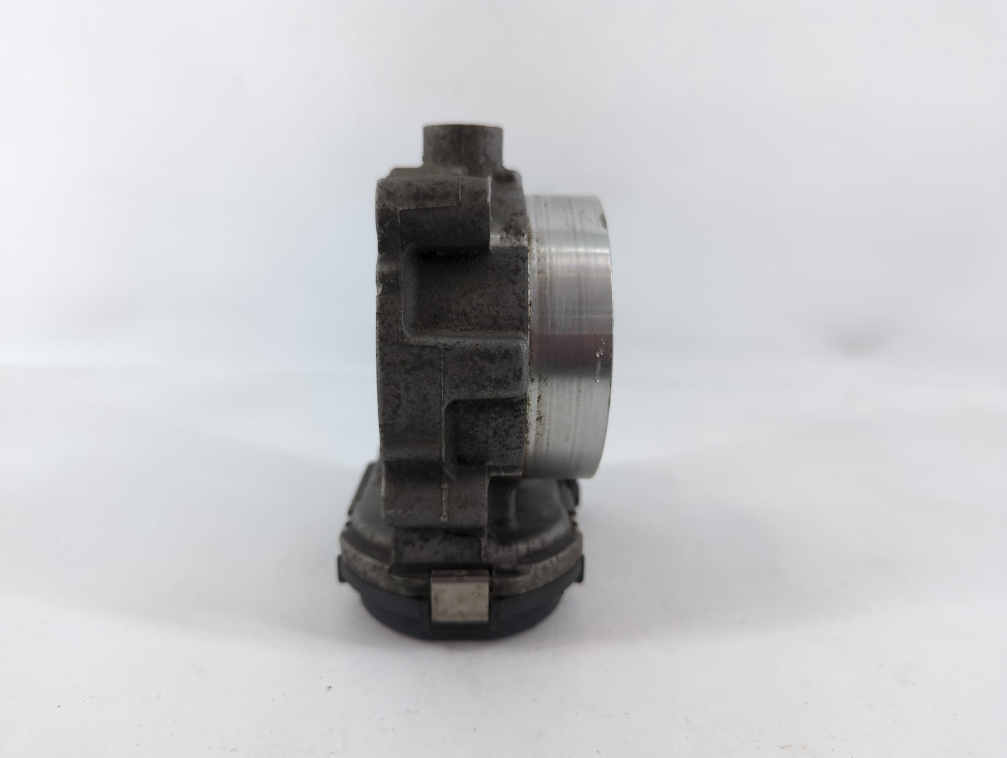 2018 Dodge Ram 1500 Throttle Body P/N:05184349AC Fits Fits 2011 2012 2013 2014 2015 2016 2017 2019 2020 2021 2022 OEM Used A