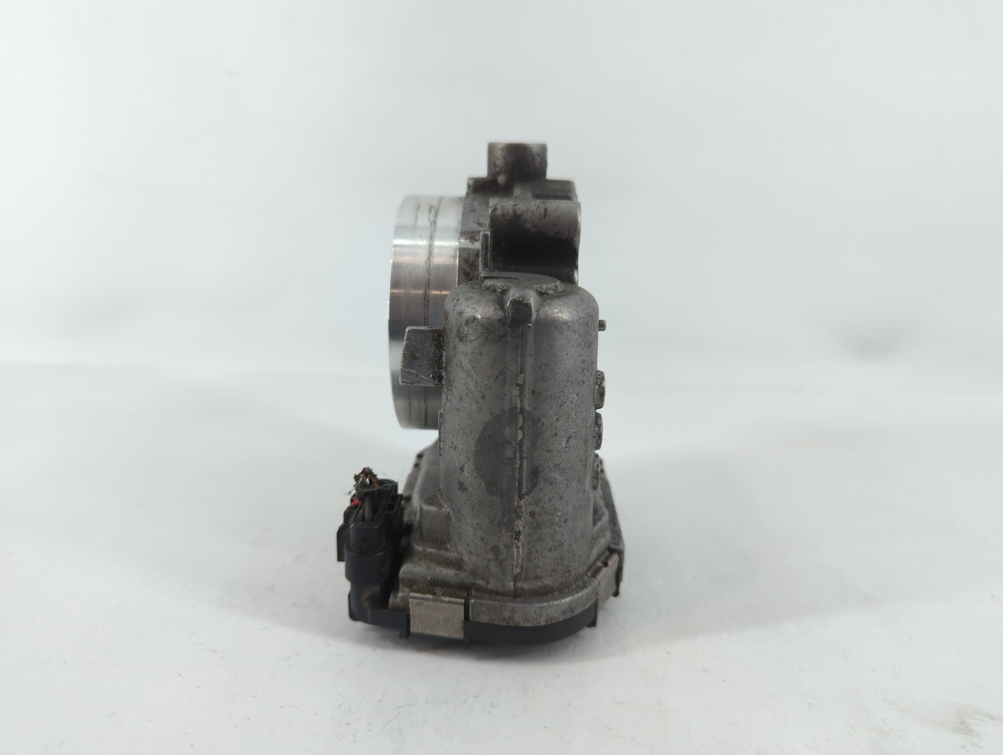 2018 Dodge Ram 1500 Throttle Body P/N:05184349AC Fits Fits 2011 2012 2013 2014 2015 2016 2017 2019 2020 2021 2022 OEM Used A