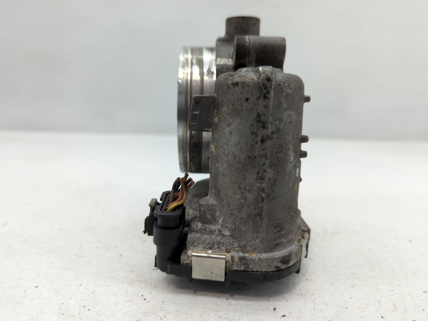 2018 Dodge Ram 1500 Throttle Body Fits Fits 2011 2012 2013 2014 2015 2016 2017 2019 2020 2021 2022 OEM Used Auto Parts - Oem