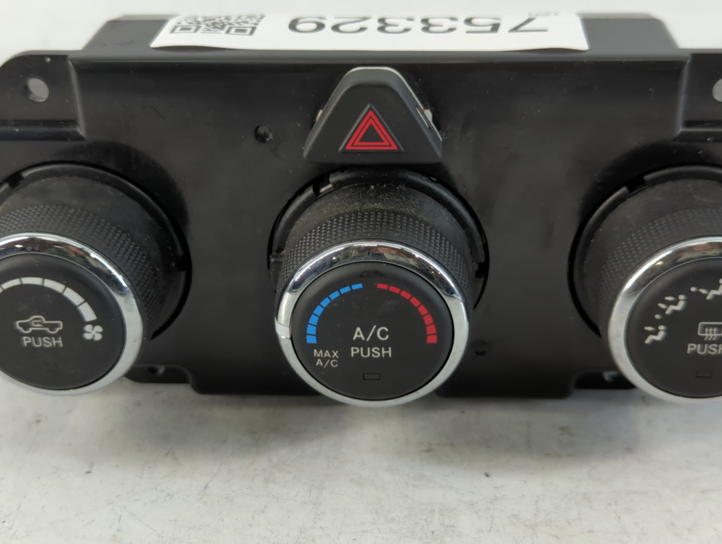 2018 Dodge Ram 1500 Climate Control Module Temperature AC/Heater Replacement P/N:P68268190AA Fits OEM Used Auto Parts - Oemu