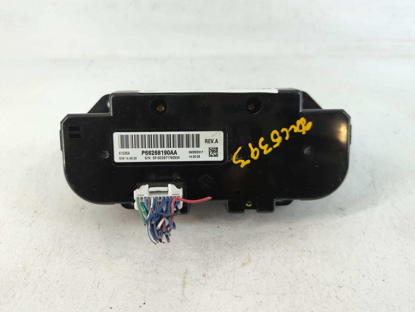 2018 Dodge Ram 1500 Climate Control Module Temperature AC/Heater Replacement P/N:P68268190AA Fits OEM Used Auto Parts - Oemu