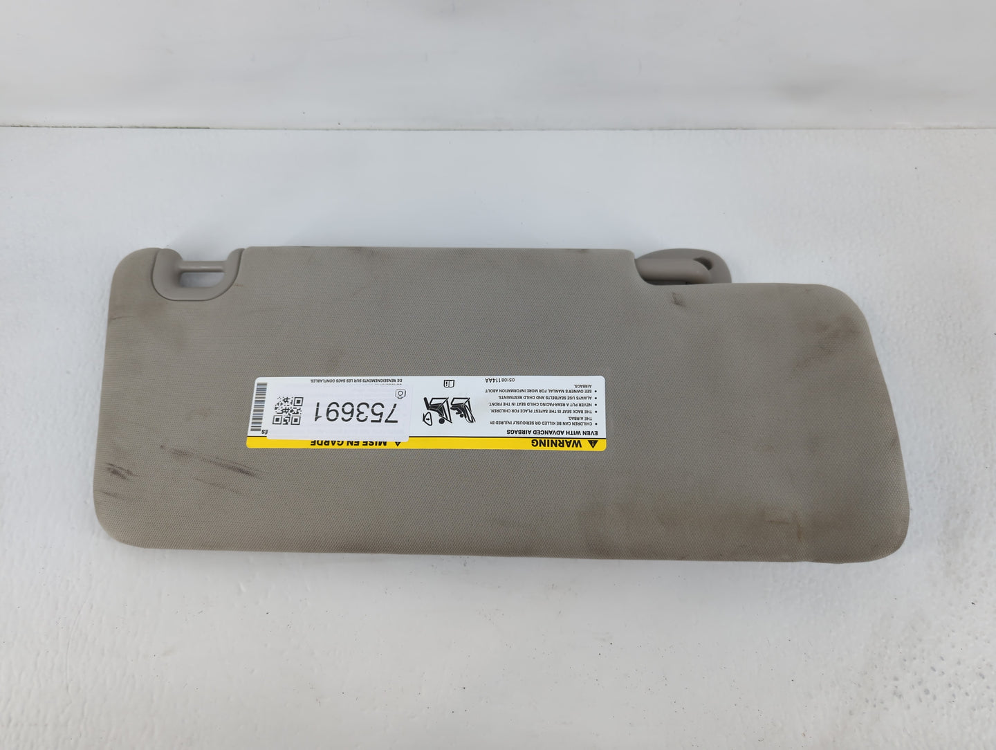 2018 Dodge Ram 1500 Sun Visor Shade Replacement Driver Left Mirror Fits Fits 2013 2014 2015 2016 2017 2019 2020 2021 2022 OE