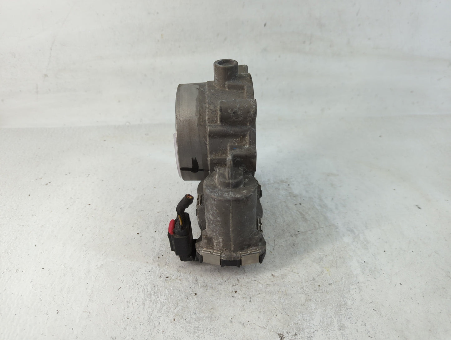 2018 Dodge Ram 1500 Throttle Body P/N:53034251AB Fits Fits 2012 2013 2014 2015 2016 2017 2019 2020 2021 2022 OEM Used Auto P