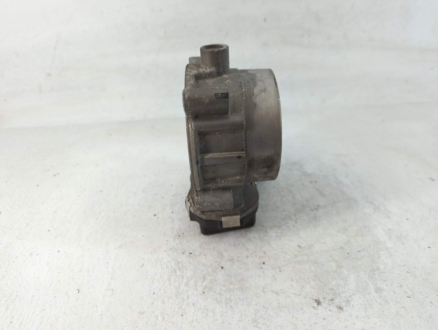 2018 Dodge Ram 1500 Throttle Body P/N:53034251AB Fits Fits 2012 2013 2014 2015 2016 2017 2019 2020 2021 2022 OEM Used Auto P