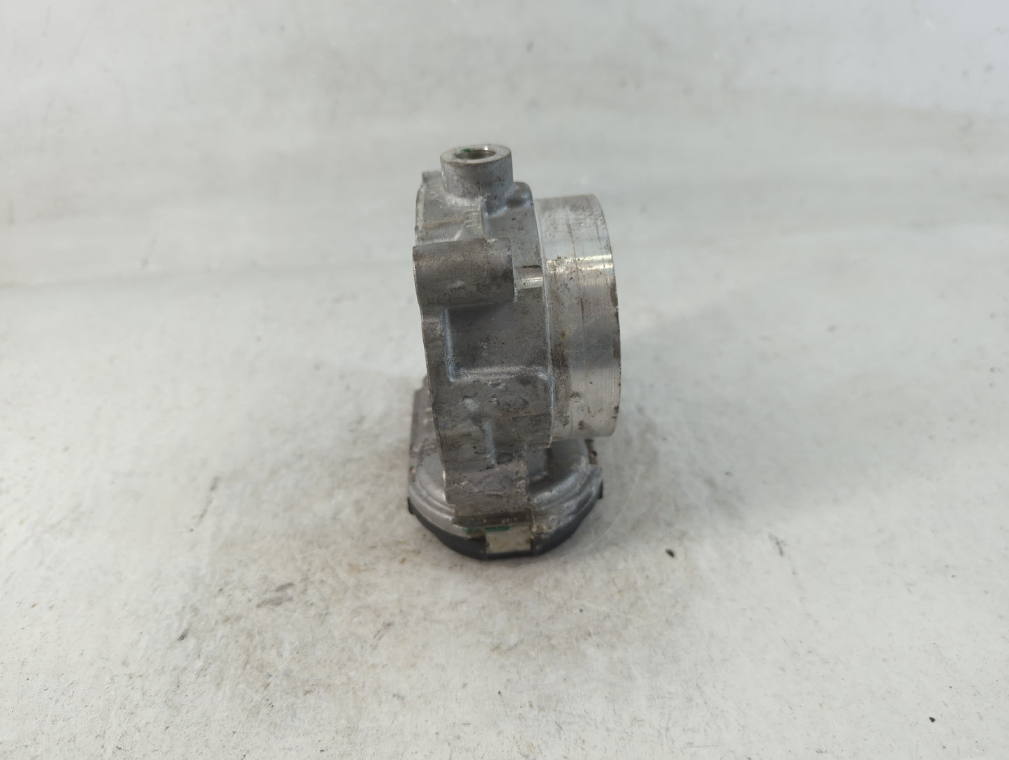2018 Dodge Ram 1500 Throttle Body P/N:05184349AE Fits Fits 2011 2012 2013 2014 2015 2016 2017 2019 2020 2021 2022 OEM Used A